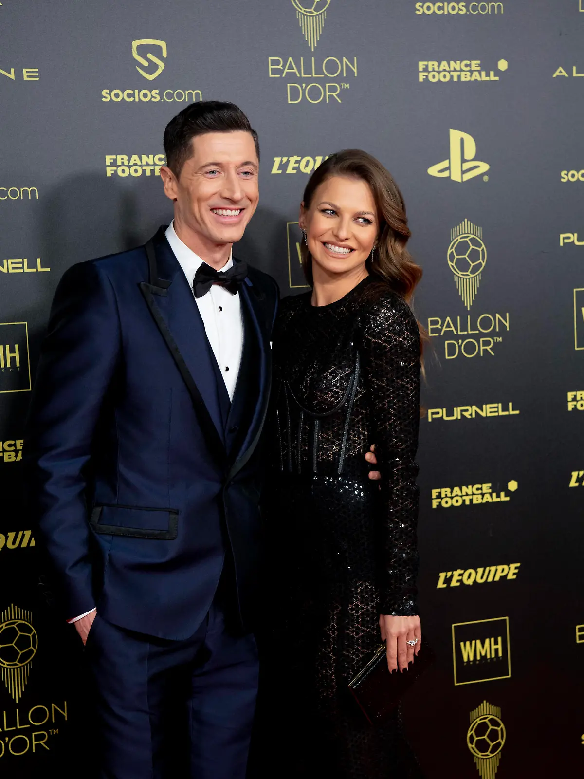 Fußball, Ballon d Or Gala in Paris  Robert Lewandowski et sa femme Anna Lewandowska CELEBRITES : Ceremonie du Ballon d Or 2021 - Paris - 29/11/2021 JBAutissier/Panoramic PUBLICATIONxNOTxINxFRAxITAxBEL