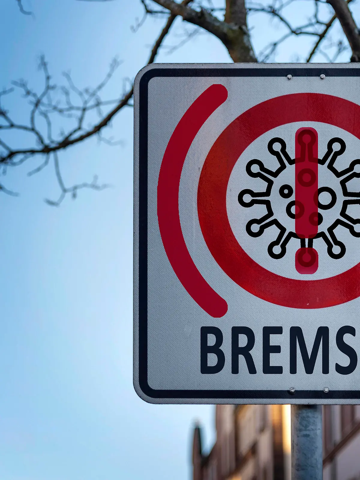 Blocken, Bremsen, Boostern - Bayern verschärft das Vorgehen im Kampf gegen die Corona-Pandemie. Die neuen Regeln sollen am Mittwoch den 24.11.in Kraft treten. Ziel ist es, die vierte Corona-Welle zu brechen. Symbolbild, Themenbild, Fotomontage *** Blocking, braking, boosting Bavaria tightens up action in fight against Corona pandemic The new rules are due to come into force on Wednesday 24 11 The aim is to break the fourth Corona wave Symbol image, theme image, photo montage Foto:xD.xAnoraganingrumx/xFuturexImage