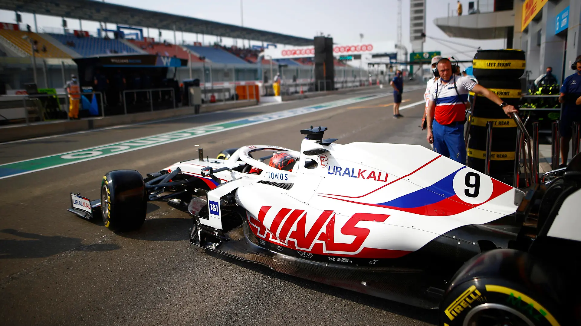Formula 1 2021: Qatar GP LOSAIL INTERNATIONAL CIRCUIT, QATAR - NOVEMBER 19: Nikita Mazepin, Haas VF-21, leaves the garage during the Qatar GP at Losail International Circuit on Friday November 19, 2021 in Losail, Qatar. Photo by Andy Hone / LAT Images Images PUBLICATIONxINxGERxSUIxAUTxHUNxONLY GP2120_112950_ONZ3663