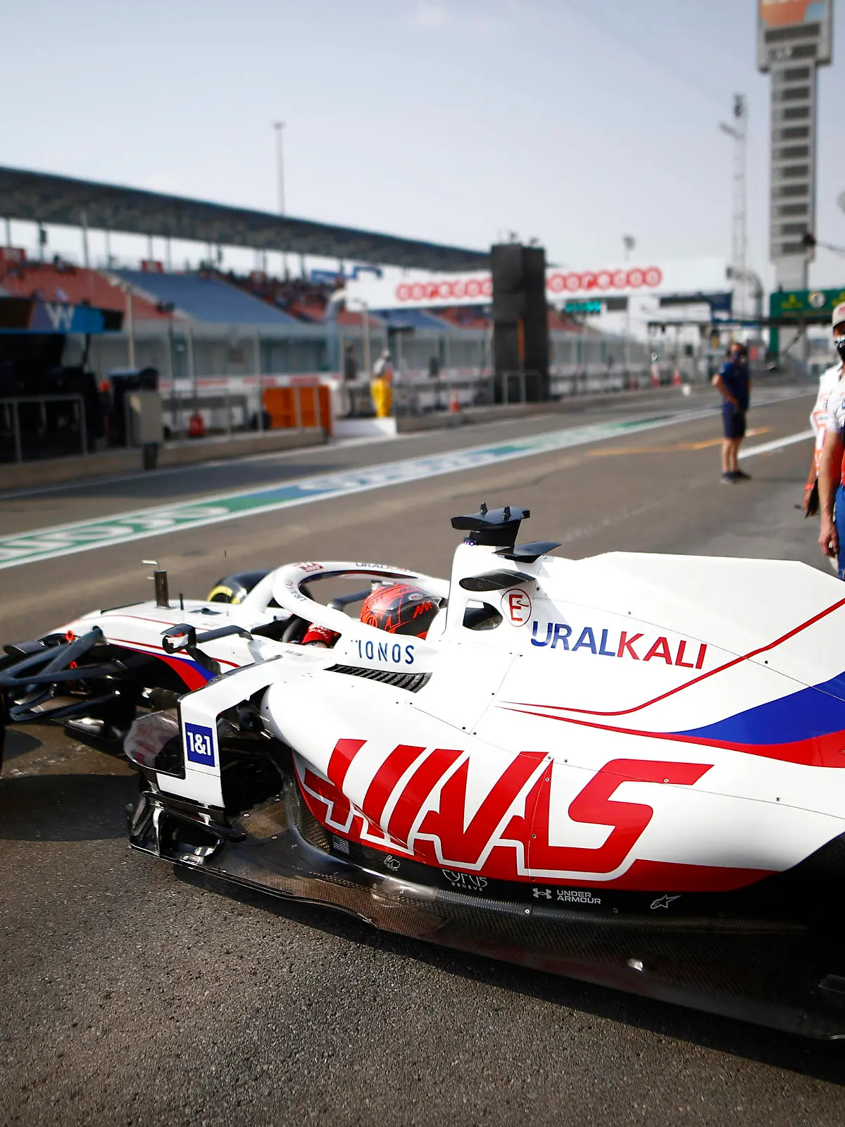  Formula 1 2021: Qatar GP LOSAIL INTERNATIONAL CIRCUIT, QATAR - NOVEMBER 19: Nikita Mazepin, Haas VF-21, leaves the garage during the Qatar GP at Losail International Circuit on Friday November 19, 2021 in Losail, Qatar. Photo by Andy Hone / LAT Images Images PUBLICATIONxINxGERxSUIxAUTxHUNxONLY GP2120_112950_ONZ3663