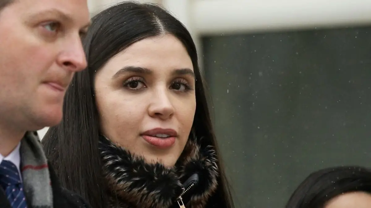 Jun 10, 2021: FILE: The wife of infamous Mexican drug lord Joaqun 'El Chapo' Guzman has pleaded guilty to a range of charges including conspiracy to distribute illegal drugs. Appearing in court in Washington, EMMA CORONEL AISPURO, 31, admitted helping Guzman run the Sinaloa drugs cartel and assisting in his prison escape in 2015. She could face life in prison and be fined up to $10 million. FILE PHOTO: February 22, 2021: Emma Coronel Aispuro, 31, wife of the notorious drug lord El Chapo, leaves Brooklyn Federal Court surrounded by body guards after her husband was sentenced to life plus 30 years. (Credit Image: © TNS via ZUMA Wire