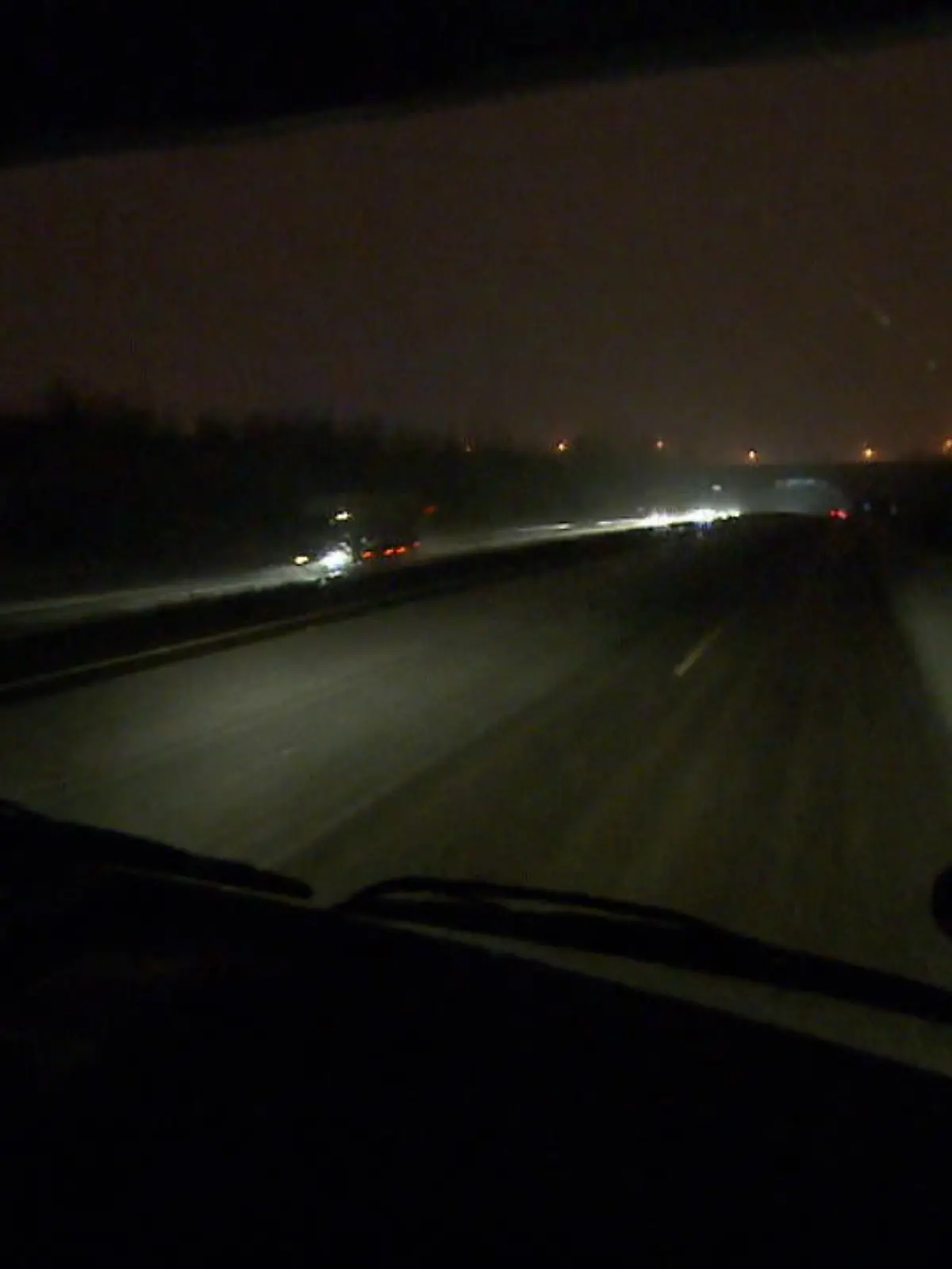 Bild zu: "Winterdienst macht Autobahnen frei"
