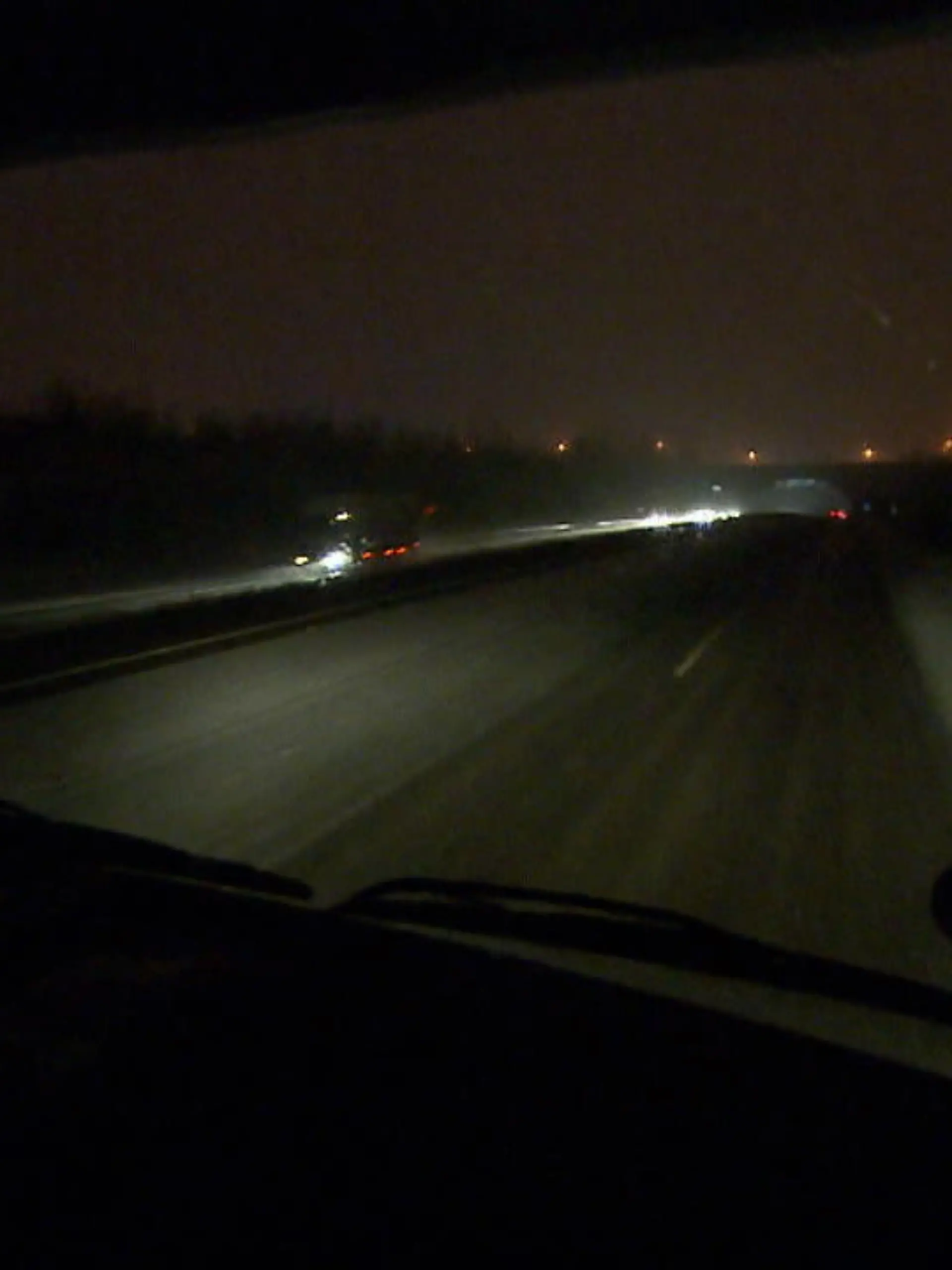 Bild zu: "Winterdienst macht Autobahnen frei"