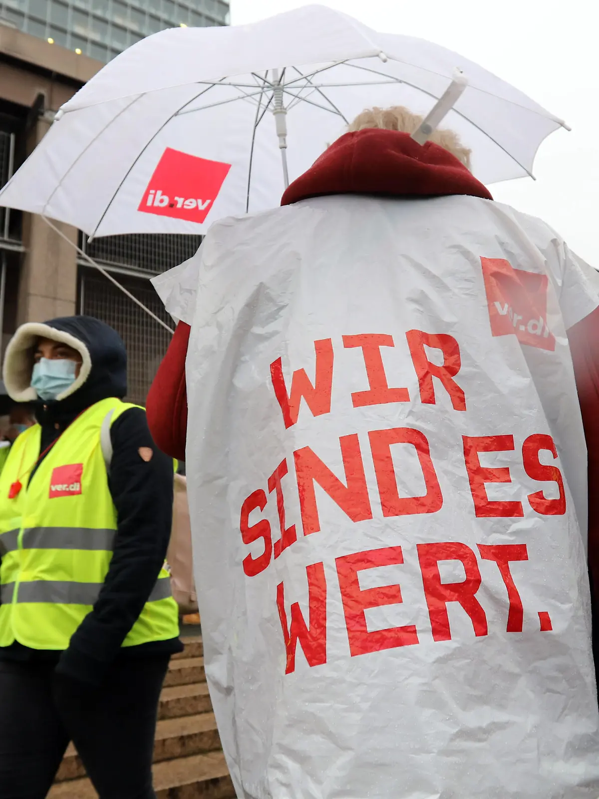  Warnstreik der Pflegekräfte Uniklinik Köln Deutschland 26.11.2021 *** Warning strike by nursing staff at Cologne University Hospital Germany 26 11 2021