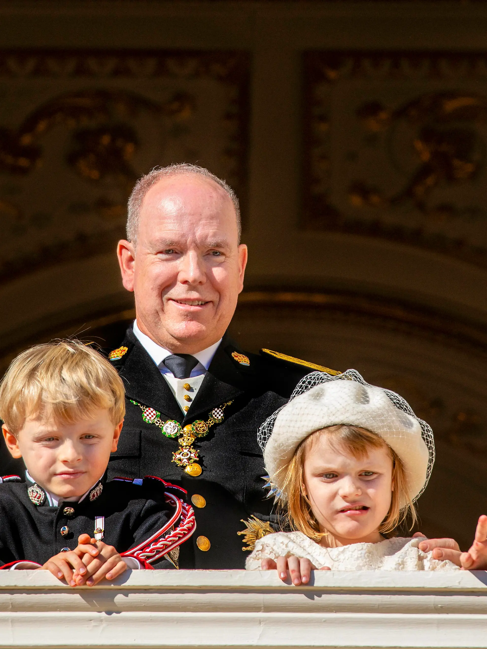  19-11-2021 Monte Carlo Prince Jacques and Princess Gabriella and Prince Albert II of Monaco during the Monaco national day celebrations in Monaco.  PUBLICATIONxINxGERxSUIxAUTxONLY Copyright: xPPEx