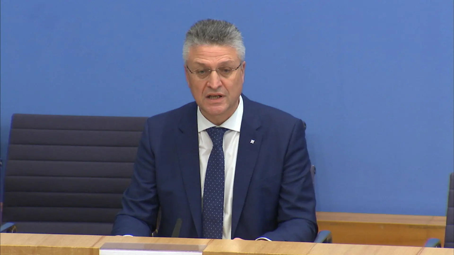 "Wie viele Menschen müssen denn noch sterben?" RKI-Chef Wieler mit dramatischem Appell