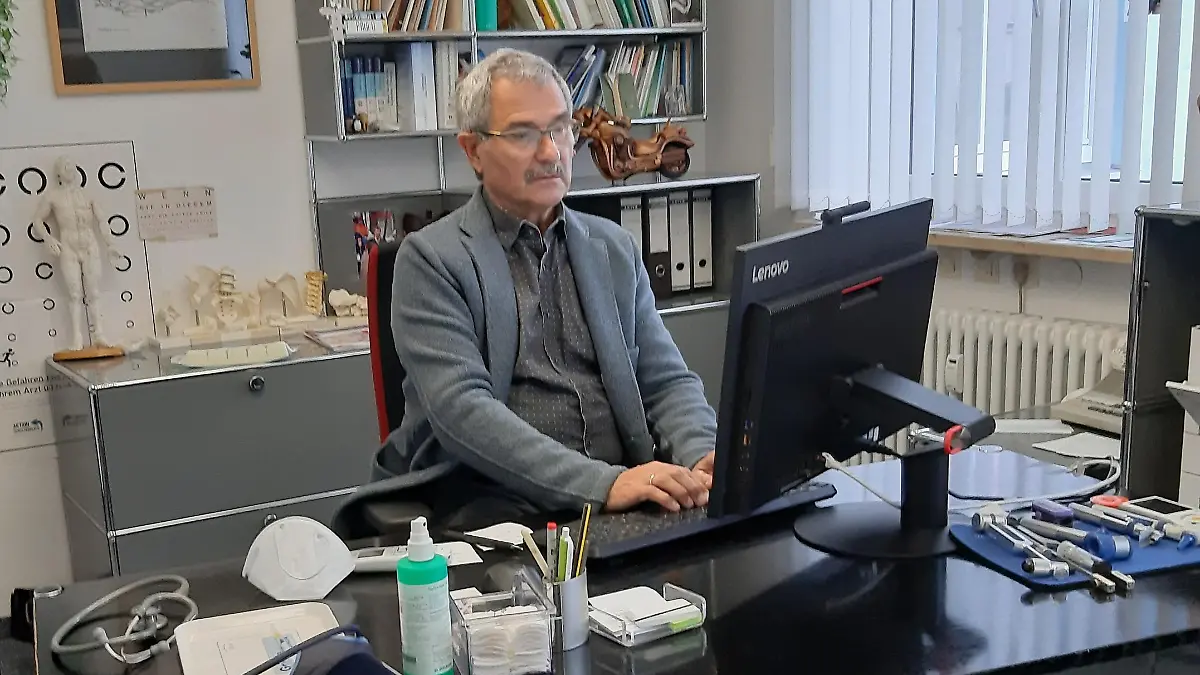Dr. Paul Offenberger behandelt künftig keine Patienten mehr, die sich nicht gegen Corona impfen lassen wollen.