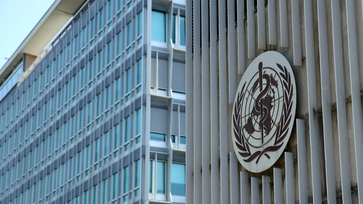 FILE PHOTO: A logo is pictured on the headquarters of the World Health Orgnaization (WHO) in Geneva, Switzerland, June 25, 2020. REUTERS/Denis Balibouse/File Photo