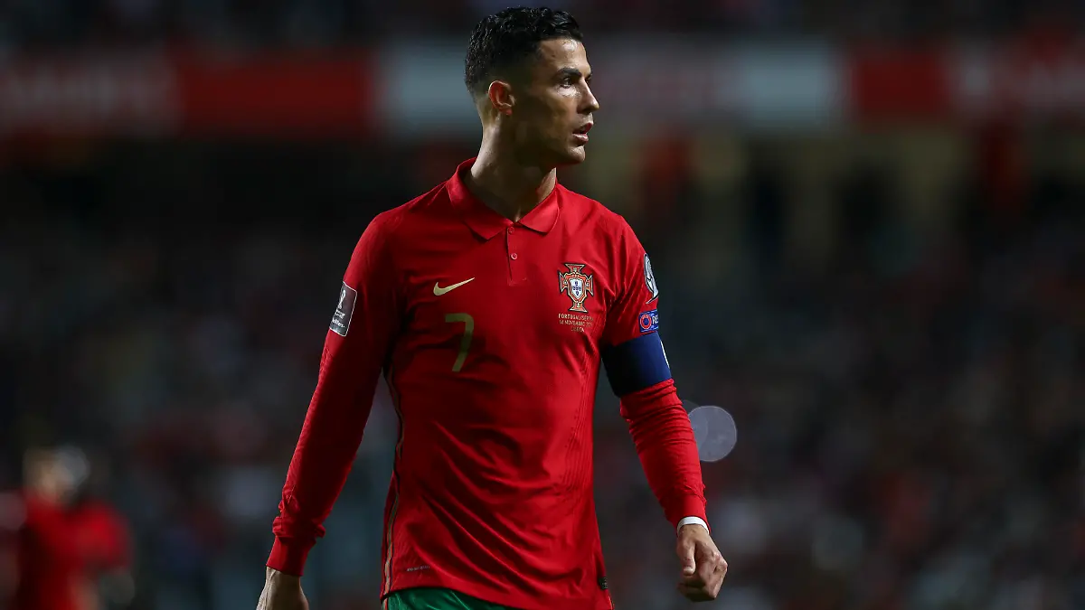 LISBON, PORTUGAL - NOVEMBER 14: Cristiano Ronaldo of Manchester United and Portugal during the 2022 FIFA World Cup Qualifier match between Portugal and Serbia at Estadio Jose Alvalade on November 14, 2021 in Lisbon, Lisboa. (Photo by Carlos Rodrigues/Getty Images)