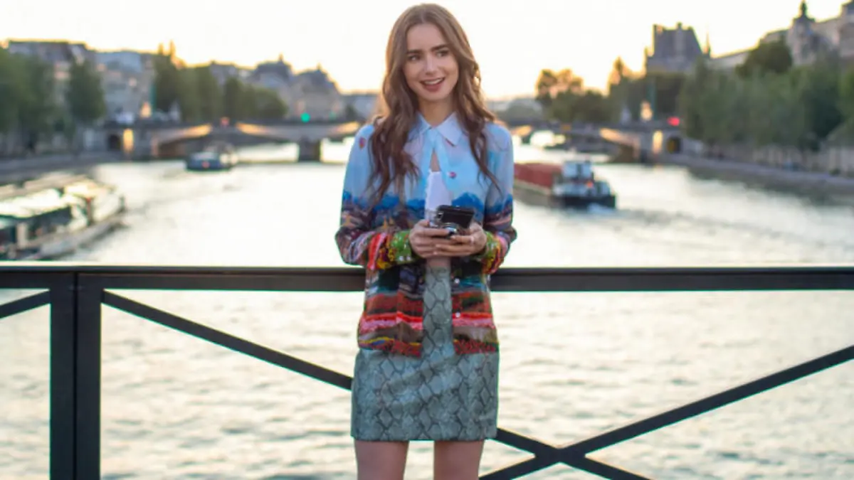 Lily Collins: Sie musste ihre ‘Emily in Paris’-Outfits abgeben