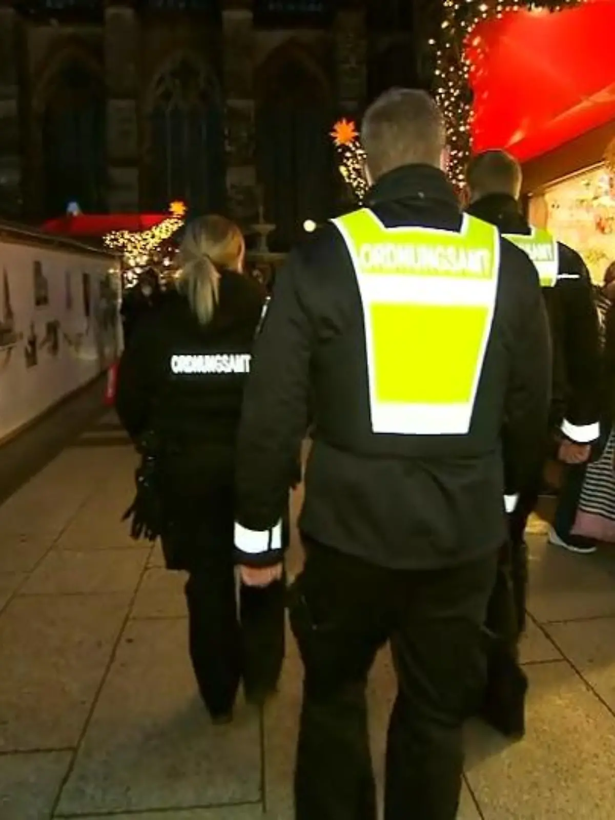 Bild zu: "Ordnungsamt auf Kontrolle in Köln"