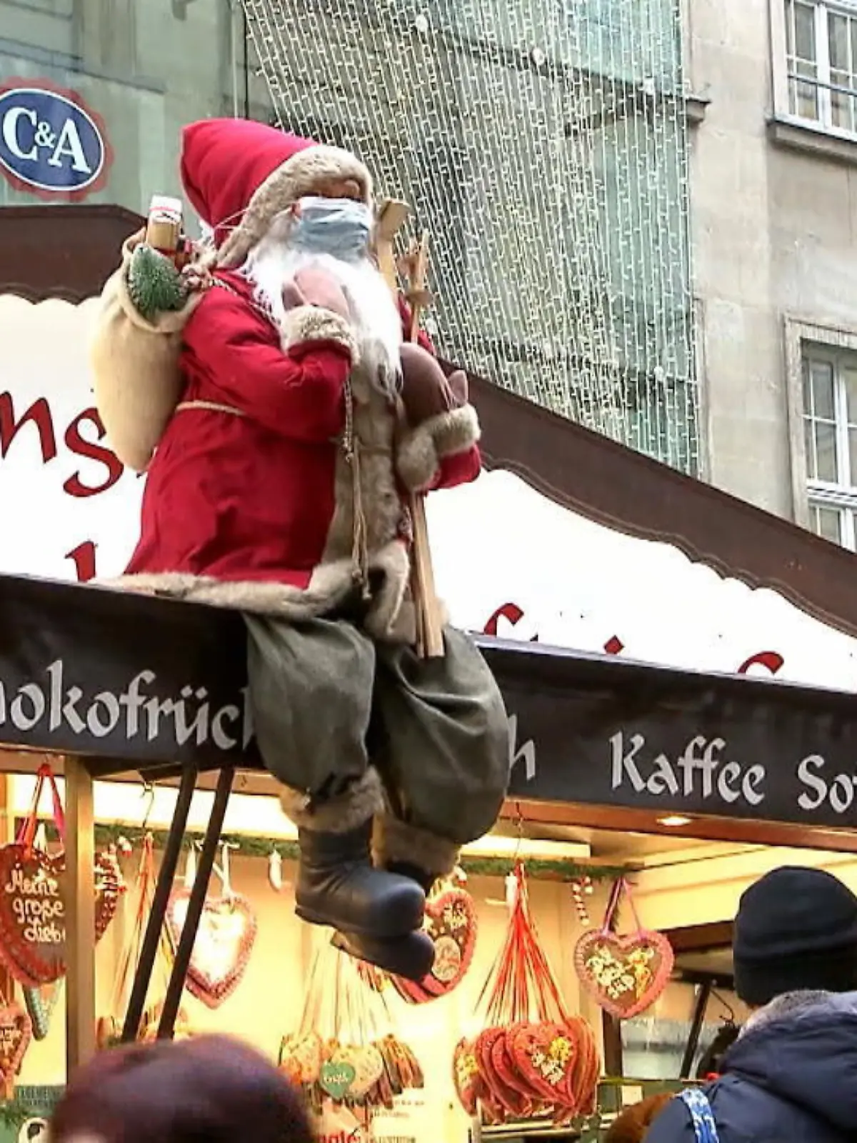 Dieses Jahr warnen Experten vor leeren Regalen. Beliebte Geschenke könnten also knapp werden. Daher sollten Sie jetzt schon mit dem Wunschzettel anfangen.