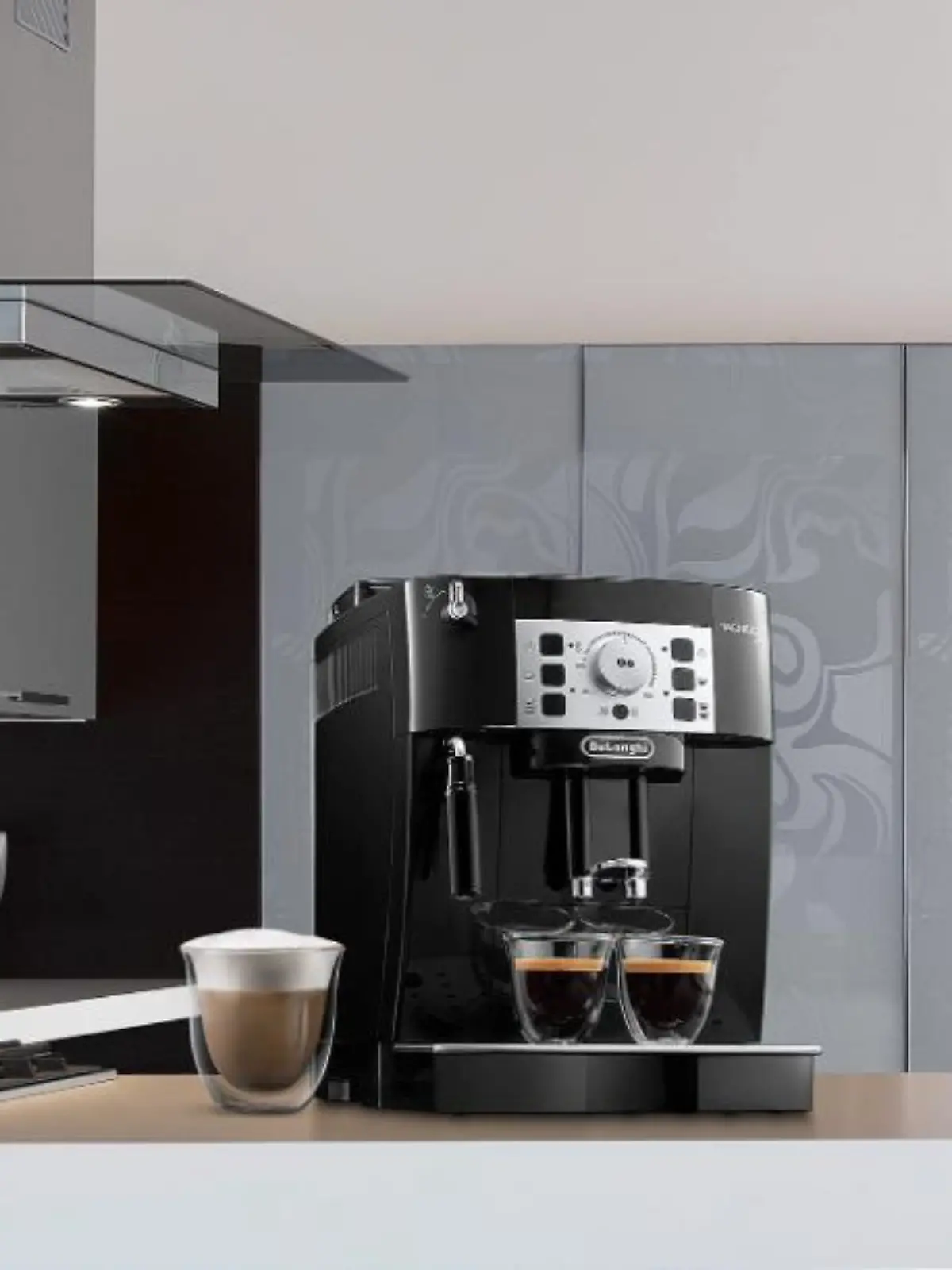 Kaffevollautomat von De'Longhi.