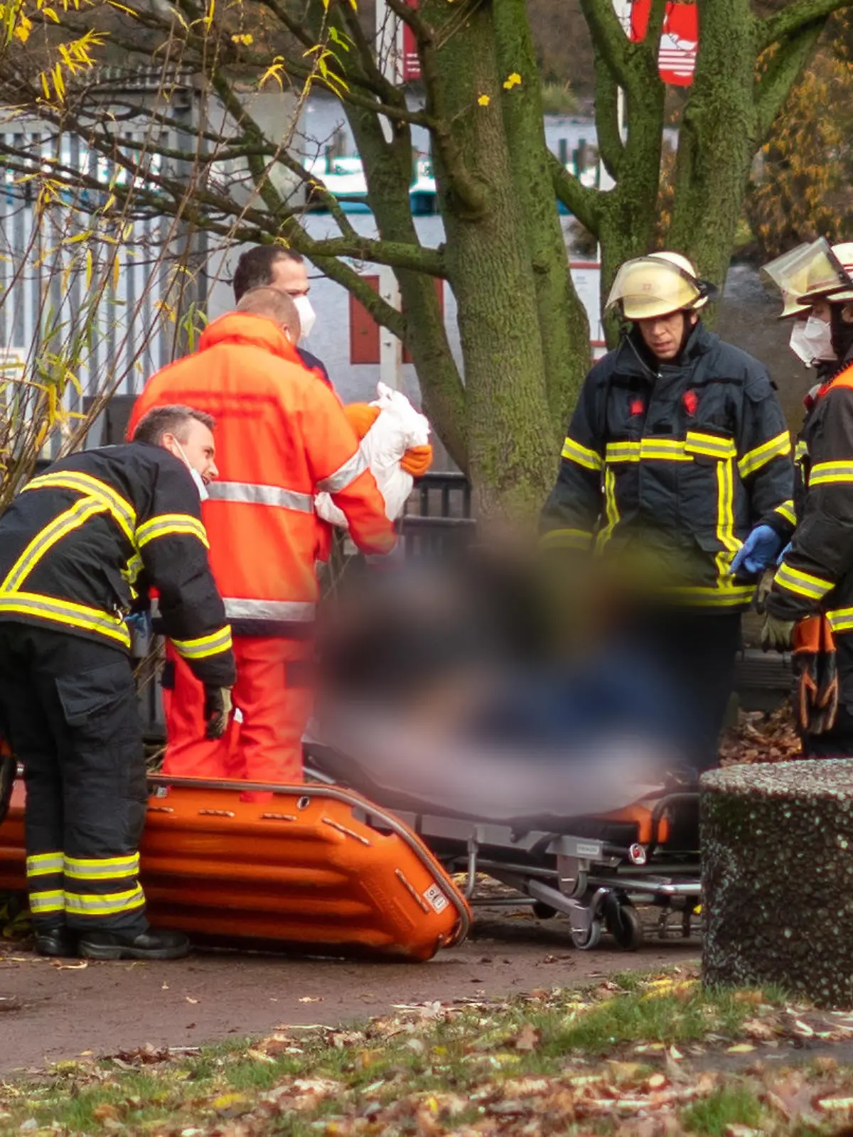 Leiche in der Außenalster in Hamburg entdeckt.