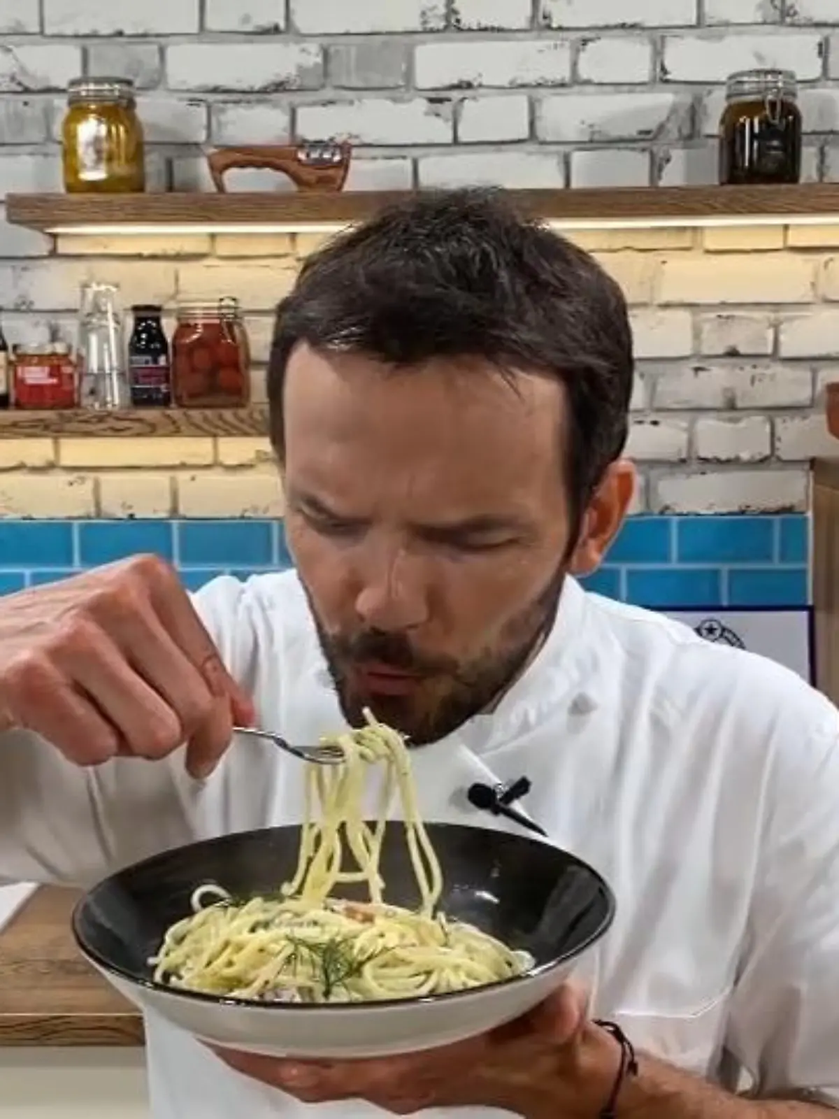 Bild zu: "Spaghetti mit Räucherlachs, Limette und Dill"