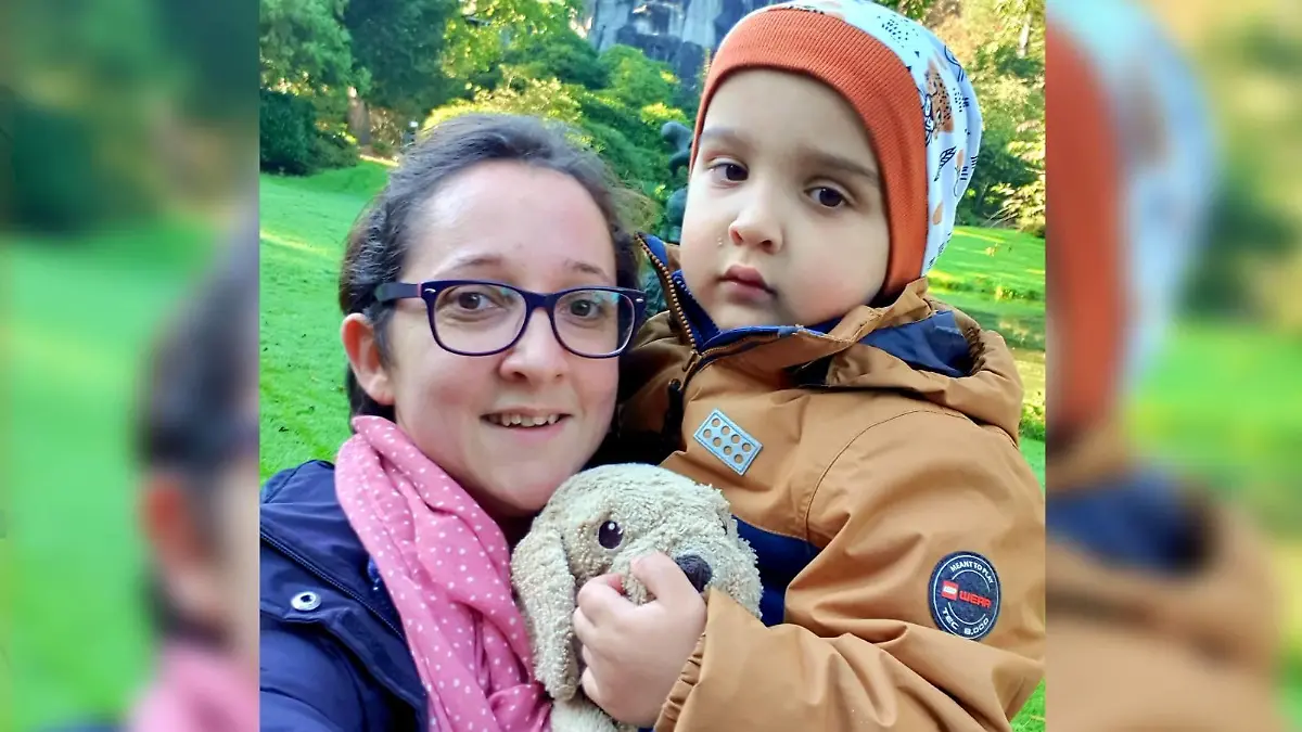 Anita Cieslik (40) und ihr Sohn Joshua