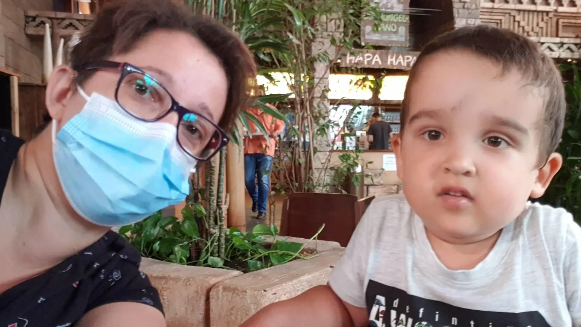 Anita Cieslik und ihr Sohn Joshua
