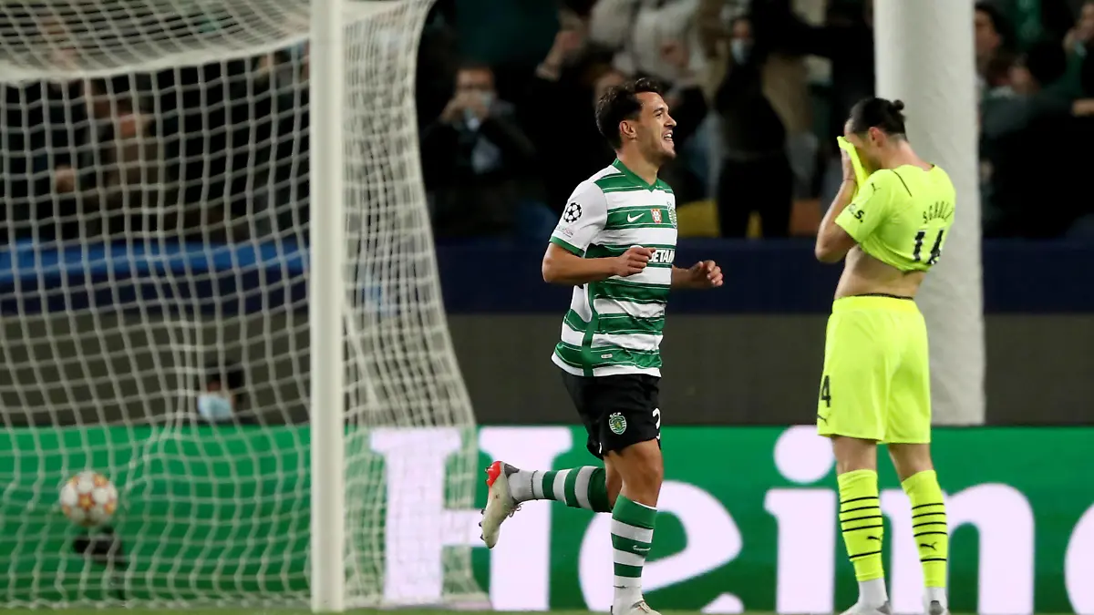  Sporting CP v Borussia Dortmund: Group C - UEFA Champions League Pedro Goncalves of Sporting CP celebrates after scoring during the UEFA Champions League Group C football match between Sporting CP and Borussia Dortmund at Alvalade stadium in Lisbon, Portugal, on November 24, 2021. Lisbon Portugal PUBLICATIONxNOTxINxFRA Copyright: xPedroxFiuzax fiuza-sporting211124_nppN2