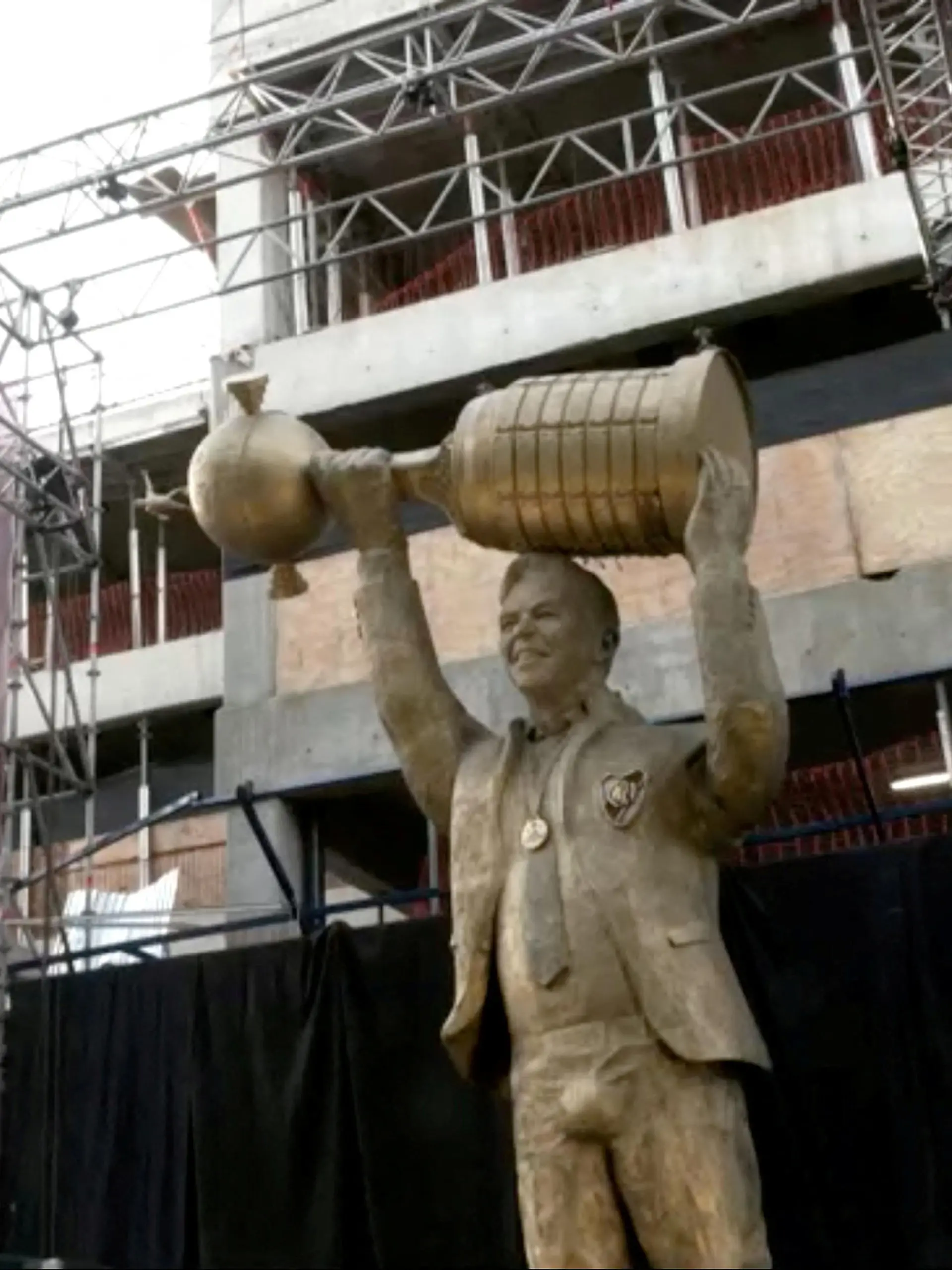 FILE PHOTO: A view of a bronze statue of former River Plate football club player and coach Marcelo Gallardo during its unveiling in Buenos Aires, Argentina May 28, 2023. REUTERS TV via REUTERS/File Photo
