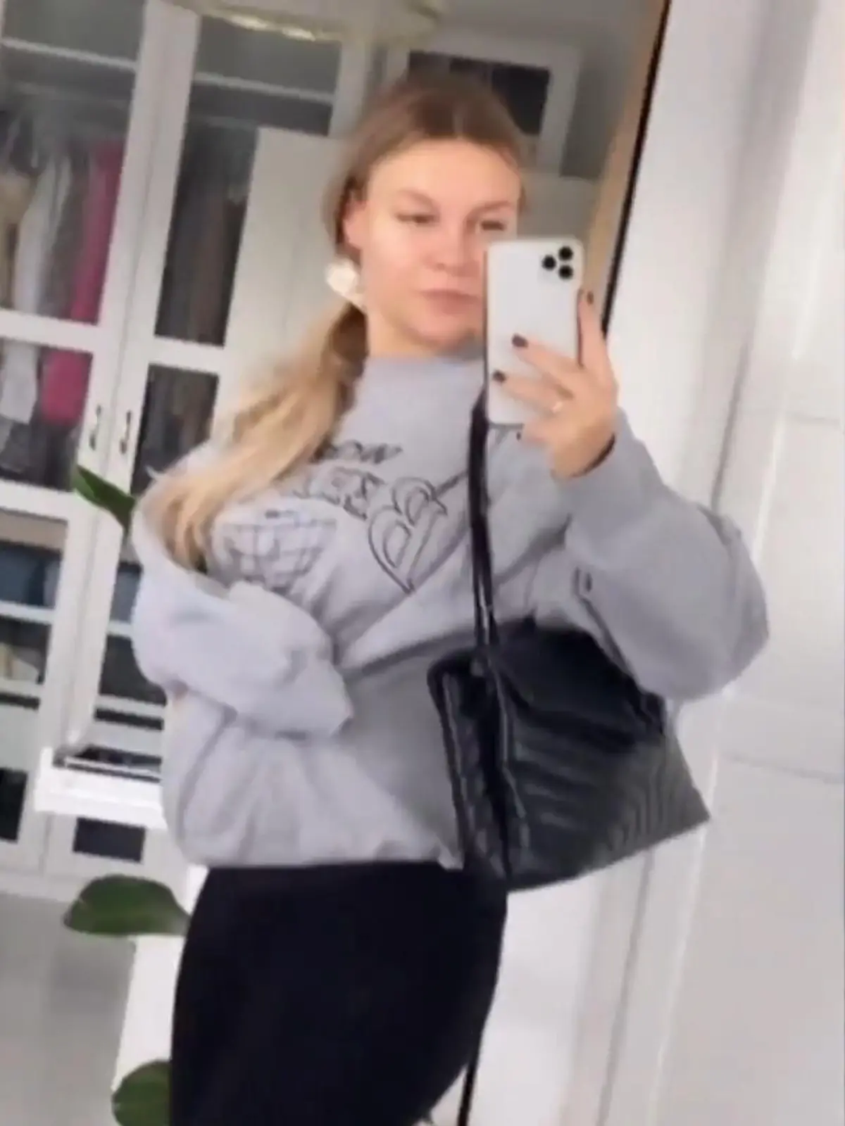 Bild zu: "Dagi Bee gibt Schwangerschafts-Update"