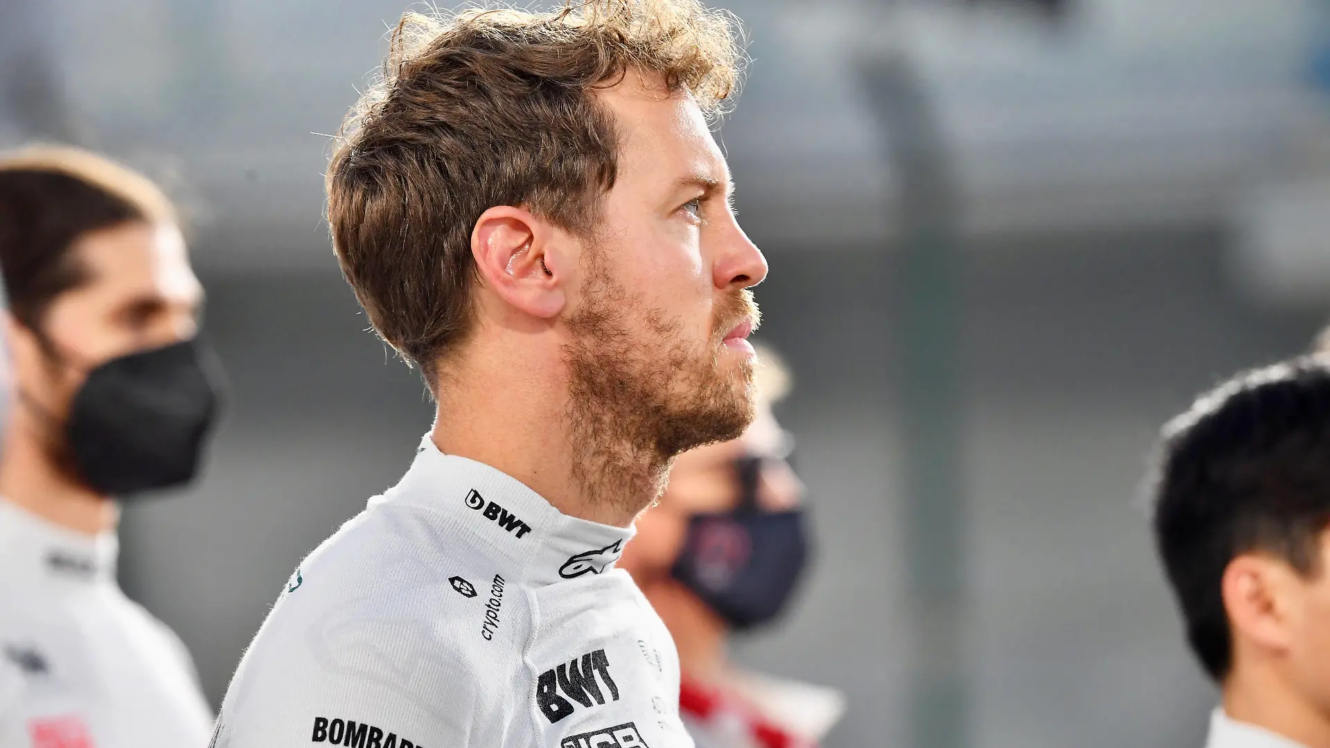 Formula 1 2021: Qatar GP LOSAIL INTERNATIONAL CIRCUIT, QATAR - NOVEMBER 21: Sebastian Vettel, Aston Martin, on the grid during the Qatar GP at Losail International Circuit on Sunday November 21, 2021 in Losail, Qatar. Photo by Jerry Andre / LAT Images Images PUBLICATIONxINxGERxSUIxAUTxHUNxONLY GP2120_144216JA1_0924