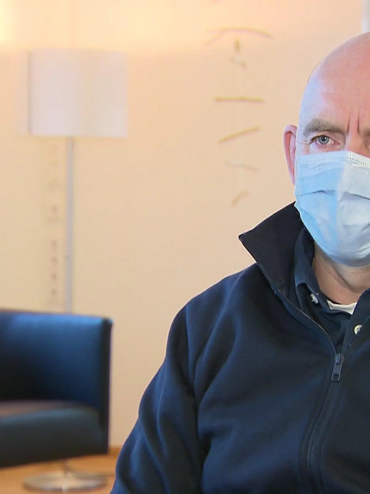 Peter Tinnemann, Leiter des Gesundheitsamts Frankfurt a.M., und seine Mitarbeiter müssen  seit  fast zwei Jahre "nur Corona machen".