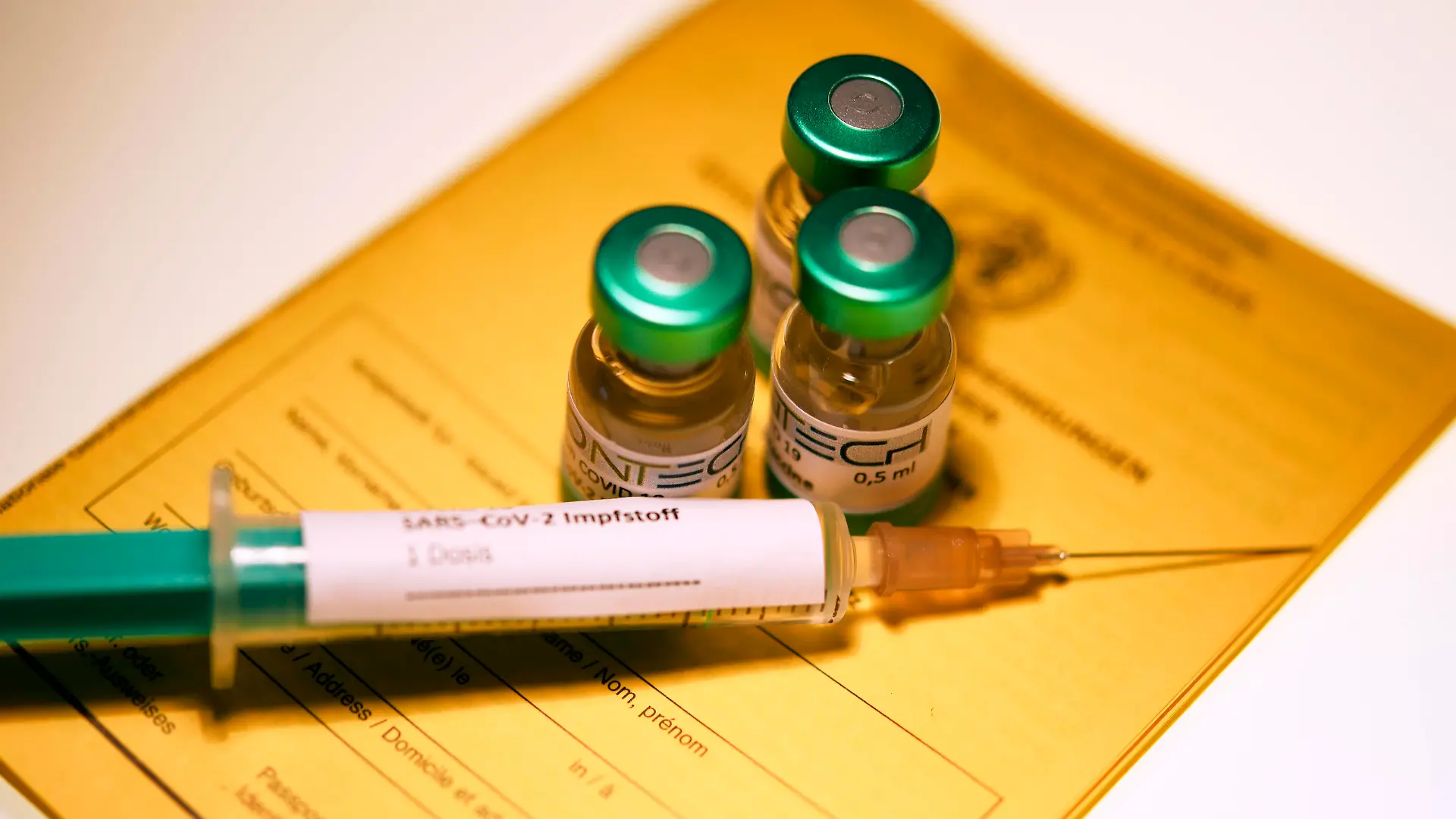 IMPFPASS Impfung COVID 19 SARS CoV 2 Corona COVID 19 Pandemie *** IMPFPASS Vaccination COVID 19 SARS CoV 2 Corona COVID 19 Pandemic