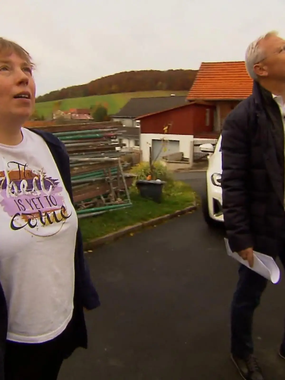 Uns erreicht ein Hilferuf von Monika Stuth. Sie lebt mit ihren drei Kindern in einem Haus ohne Heizung. Und das kurz vor dem Winter. Warum unternimmt der Vermieter da seit Monaten nichts? Unser Reporter Robert Keckeis hat die Bewohner besucht.