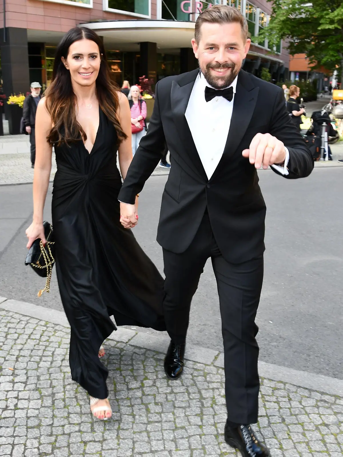 Doris Golpashin, Klaas Heufer-Umlauf, Deutscher Filmpreis Lola (German Film Award) Arrivals, Theater am Potsdamer Platz, Berlin, DEU, 12.05.2023 