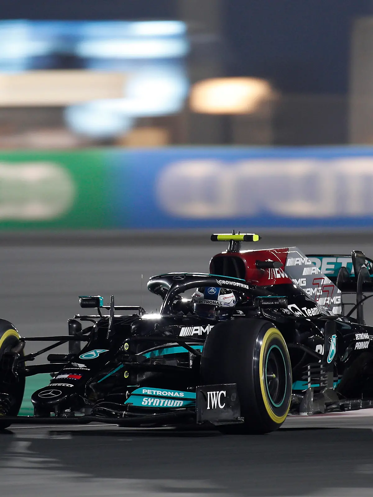 Formula One F1 - Qatar Grand Prix - Losail International Circuit, Lusail, Qatar - November 19, 2021  Mercedes' Valtteri Bottas in action during practice REUTERS/Hamad I Mohammed