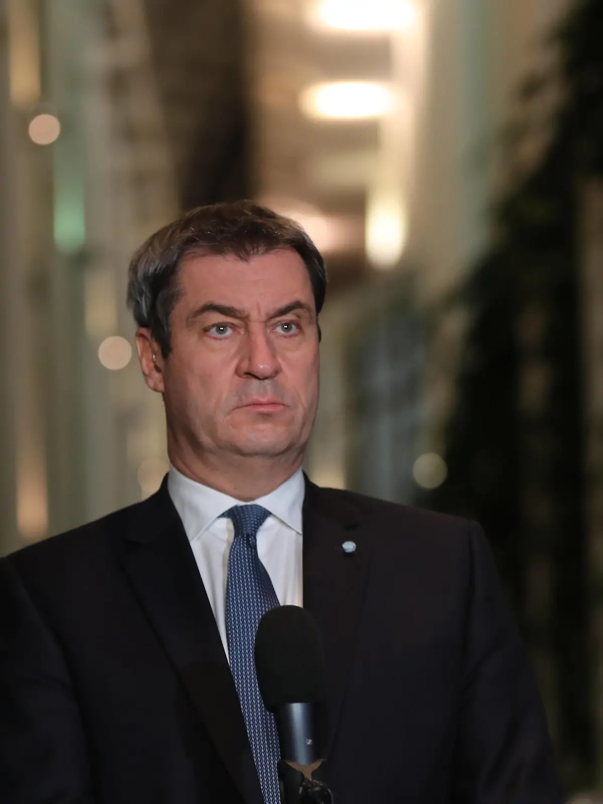  Statement von Markus Söder zur Bekämpfung der Corona Pandemie Der bayerische Ministerpräsident Dr. Markus Söder gibt ein Statement zu den Beschlüssen in Berlin zur Bekämpfung der Corona Pandemie ab, München Bayern Deutschland Staatskanzlei Orangerie *** Statement by Markus Söder on the fight against the Corona Pandemic The Bavarian Minister President Dr Markus Söder makes a statement on the decisions taken in Berlin to fight the Corona Pandemic, Munich Bavaria Germany State Chancellery Orangery