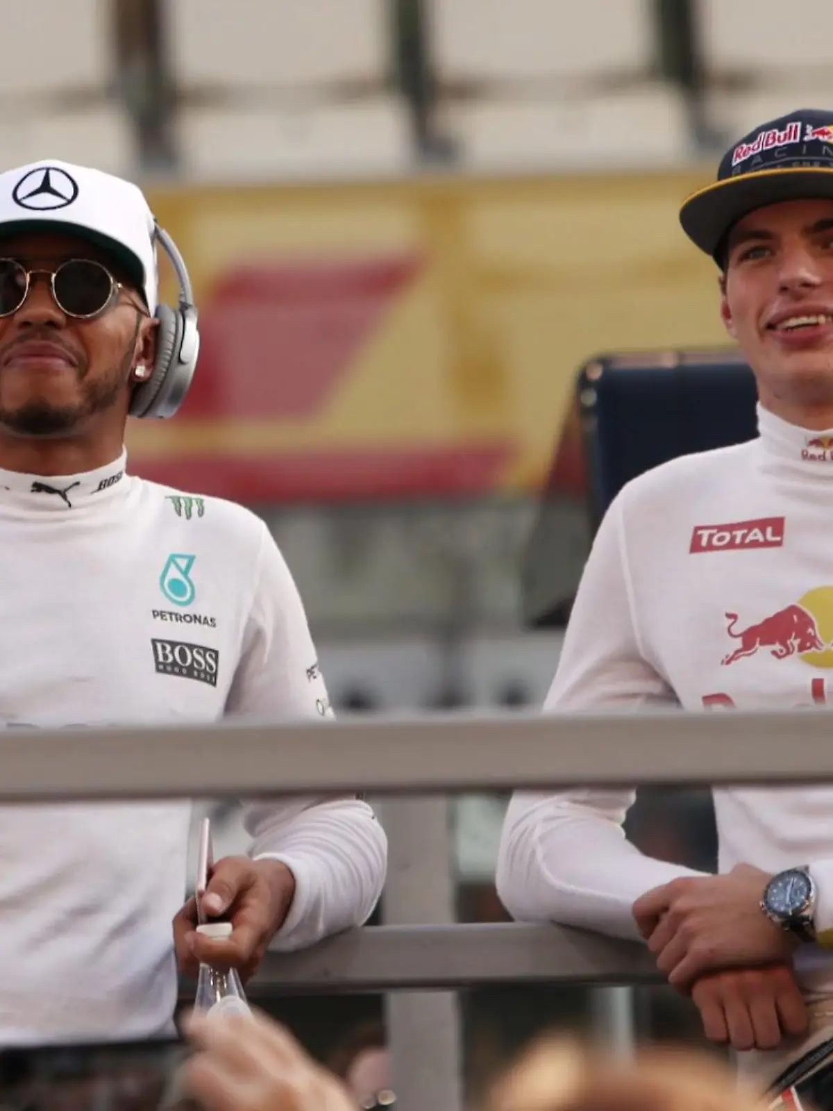 Haas-Teamchef Günther Steiner glaubt weiter an einen Weltmeister Max Verstappen. Das erklärt er im RTL/ntv-Interview.