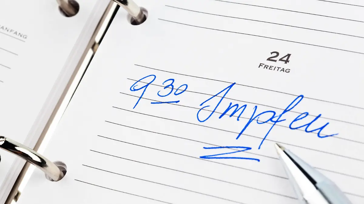  Ein Termin ist in einem Kalender eingetragen: Impfen McPBBO McPBBO