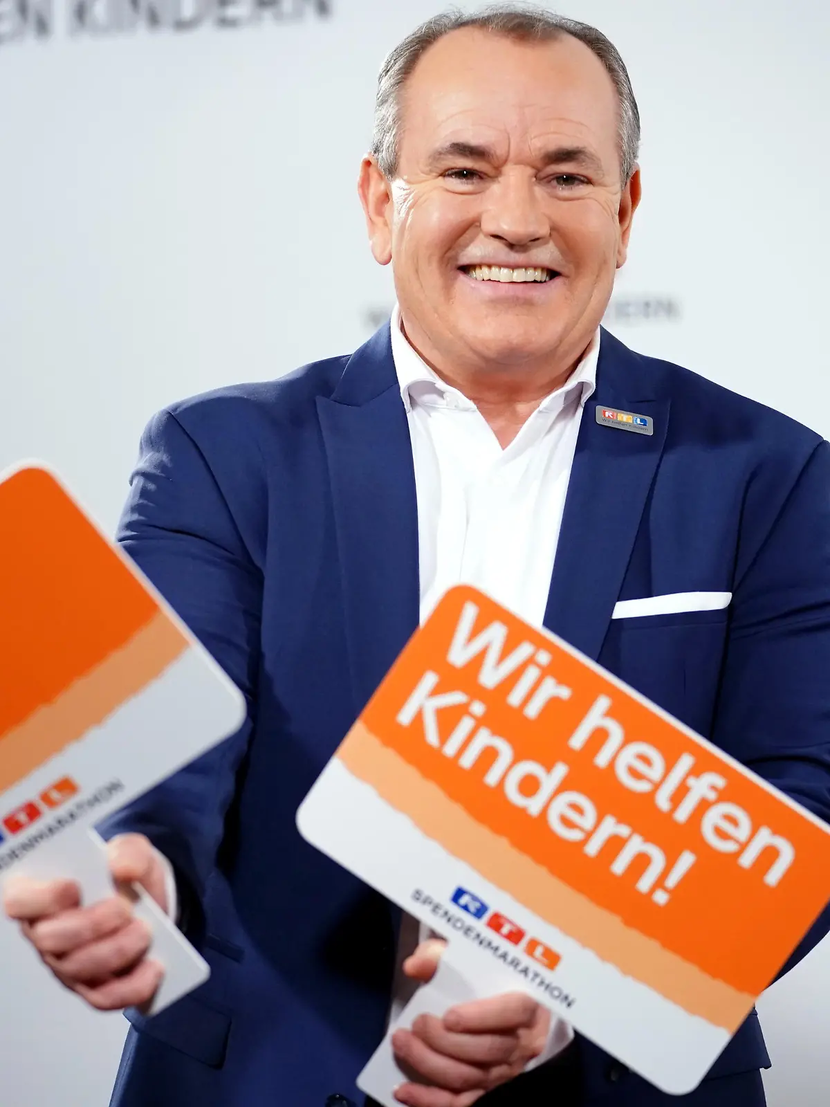 Wolfram Kons auf dem roten Teppich.