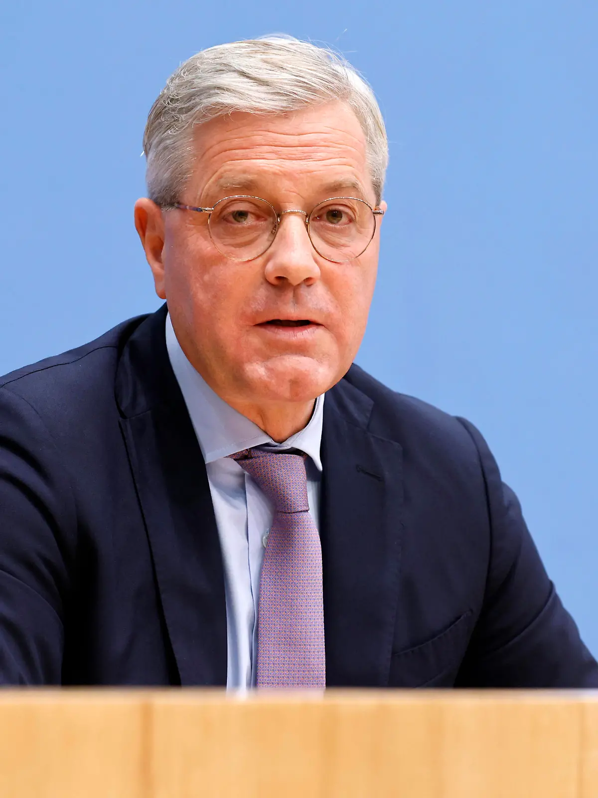 Norbert Roettgen, MdB, CDU, PK zu - Kandidatur fuer den Vorsitz der CDU Deutschlands, DEU, Berlin, 12.11.2021 *** Norbert Roettgen, MdB, CDU, PK on candidacy for the chairmanship of the CDU of Germany, DEU, Berlin, 12 11 2021 