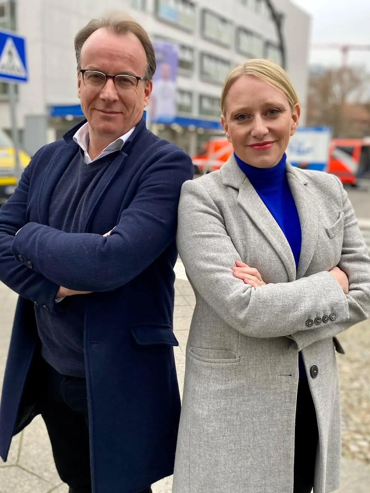 RTL-Reporterehepaar schaut sich in Berlin-Lichtenberg um.