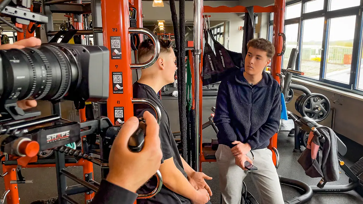 Dreharbeiten im Fitnessstudio