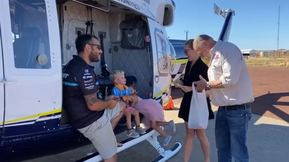 Eine australische Familie saß vier Nächte in der Wüste fest.