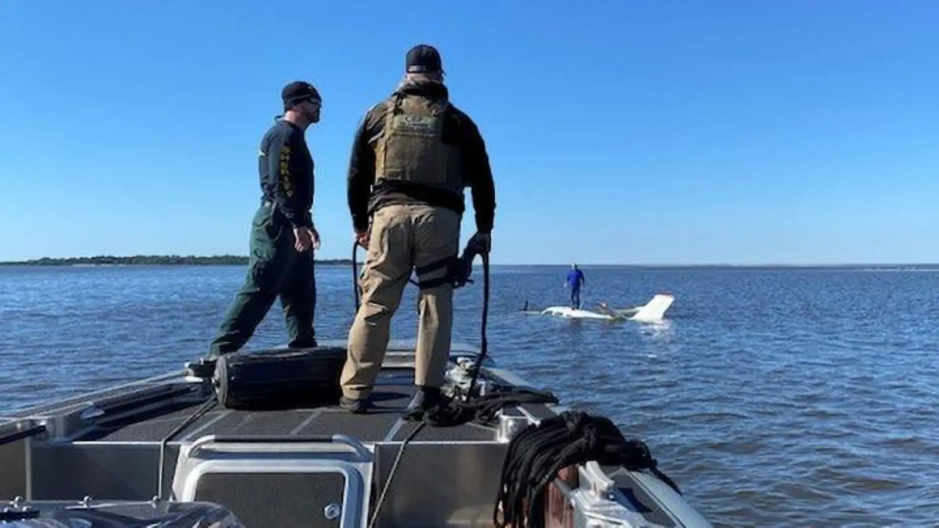 Die US-Marine war nur zufällig in der Gegend, als der Pilot ins Meer stürzte.