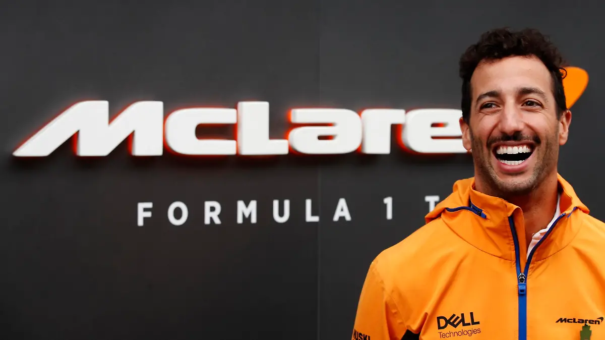  Formula 1 2021: Brazilian GP AUToDROMO JOS CARLOS PACE, BRAZIL - NOVEMBER 13: Daniel Ricciardo, McLaren during the Brazilian GP at Autodromo Jos Carlos Pace on Saturday November 13, 2021 in Sao Paulo, Brazil. Photo by Charles Coates / LAT Images Images PUBLICATIONxINxGERxSUIxAUTxHUNxONLY GP2119_140714_09I4518