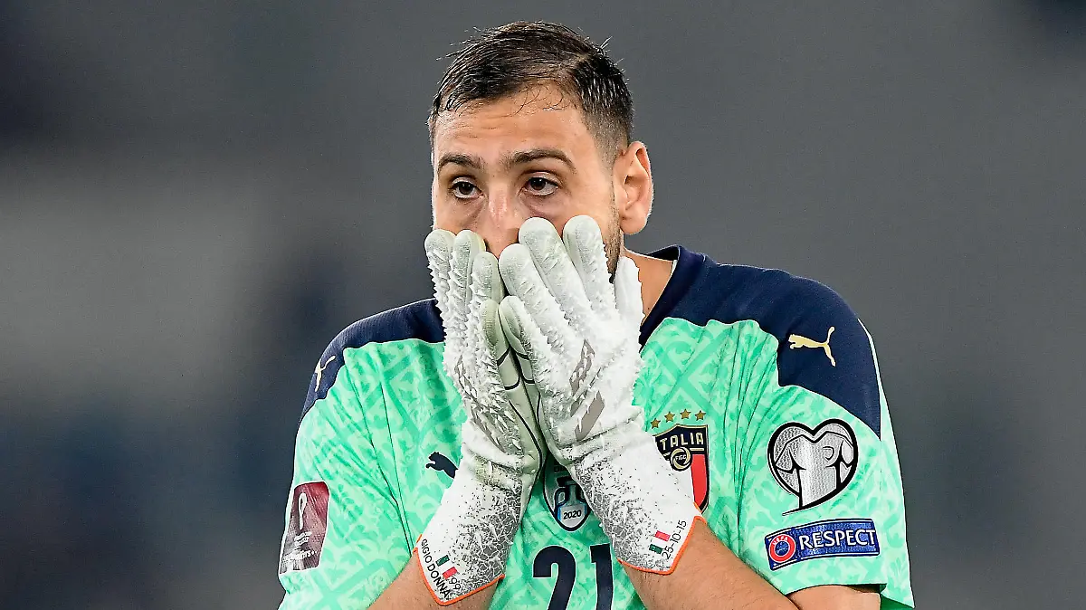 12th November 2021 Stadio Olimpico, Rome, Italy World Cup 2022 Qualification football, Italy versus Switzerland: Gianluigi Donnarumma of Italy PUBLICATIONxNOTxINxUK ActionPlus12339084 AllShotLive