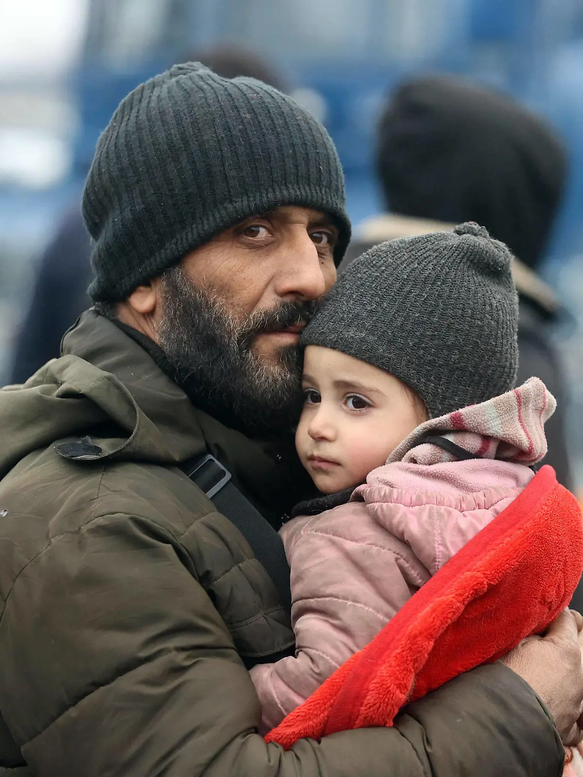  GRODNO REGION, BELARUS - NOVEMBER 15, 2021: Migrants at the Bruzgi - Kuznica checkpoint on the Belarusian-Polish border. The migrant crisis on the border of Belarus with Poland, Lithuania, and Latvia escalated on November 8. Several thousand migrants approached the Belarusian-Polish border and set up a tent camp there some of them tried to cross the border by breaking a barbed wire fence. Leonid Shcheglov/BelTA/TASS PUBLICATIONxINxGERxAUTxONLY TS117F0C