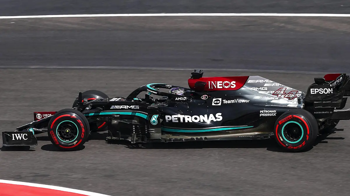  44 HAMILTON Lewis gbr, Mercedes AMG F1 GP W12 E Performance, action during the Formula 1 Gran Premio De La Ciudad De Mexico 2021, Mexico City Grand Prix, 18th round of the 2021 FIA Formula One World Championship, WM, Weltmeisterschaft from November 5 to 7, 2021 on the Autodromo Hermanos Rodriguez, in Mexico City, Mexico - F1 - MEXICO CITY GRAND PRIX 2021 DPPI/Panoramic PUBLICATIONxNOTxINxFRAxITAxBEL Hamilton