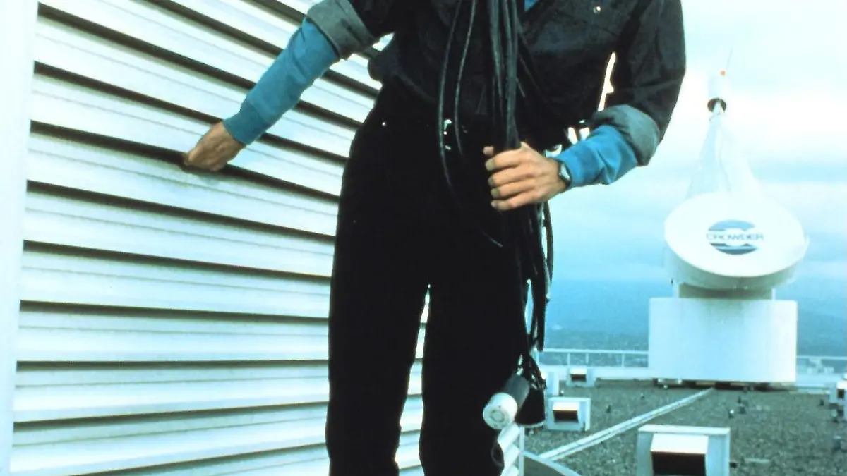 MacGyver (MacGyver, TV-Serie USA 1985-1992) Richard Dean Anderson in der Titelrolle / McGyver /------WICHTIG: Nutzung nur redaktionell mit Filmtitelnennung bzw. Berichterstattung über diesen Film. Buch- und Kalendernutzung nur nach Absprache. ------IMPORTANT: To be used solely for editorial coverage of this specific motion picture/TV programme. / RTG13