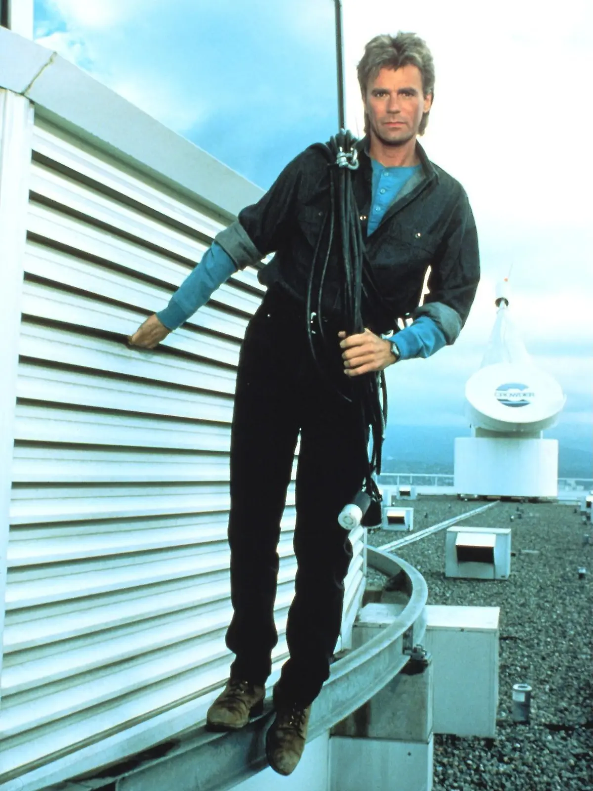 MacGyver (MacGyver, TV-Serie USA 1985-1992) Richard Dean Anderson in der Titelrolle / McGyver /------WICHTIG: Nutzung nur redaktionell mit Filmtitelnennung bzw. Berichterstattung über diesen Film. Buch- und Kalendernutzung nur nach Absprache. ------IMPORTANT: To be used solely for editorial coverage of this specific motion picture/TV programme. / RTG13