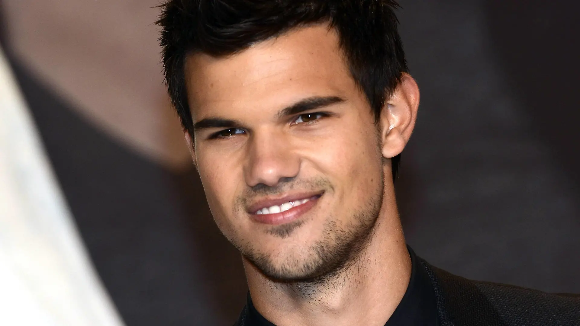 Bildnummer: 58711500 Datum: 16.11.2012 Copyright: imago/Future Image The Twilight Saga: Breaking Dawn - Part 2 Berlin Premiere Taylor Lautner bei der Deutschlandpremiere von Twilight Breaking Dawn - Biss zum Ende der Nacht Teil 2 im Sony Center am Potsdamer Platz in Berlin am 16.11.2012 Foto:xC.xNiehausx/xFuturexImage People Entertainment Film Filmpremiere Premiere Pressetermin Porträt xdp x0x 2012 quer premiumd entertainment celebrities celebrity fame culture film premiere red carpet arrival movie cinema actor actress Kultur Unterhaltung Schauspieler Schauspielerin Film Filmpremiere Kino 58711500 Date 16 11 2012 Copyright Imago Future Image The Twilight Saga Breaking Dawn Part 2 Berlin Premiere Taylor Lautner at the German premiere from Twilight Breaking Dawn Bite to End the Night Part 2 in Sony Center at Potsdam square in Berlin at 16 11 2012 Photo XC Celebrities Entertainment Film Film premiere Premiere Press call Portrait XDP x0x 2012 horizontal premiumd Entertainment Celebrities Celebrity Fame Culture Film Premiere Red Carpet Arrival Movie Cinema Actor actress Culture Entertainment Actor Actress Film Film premiere Cinema