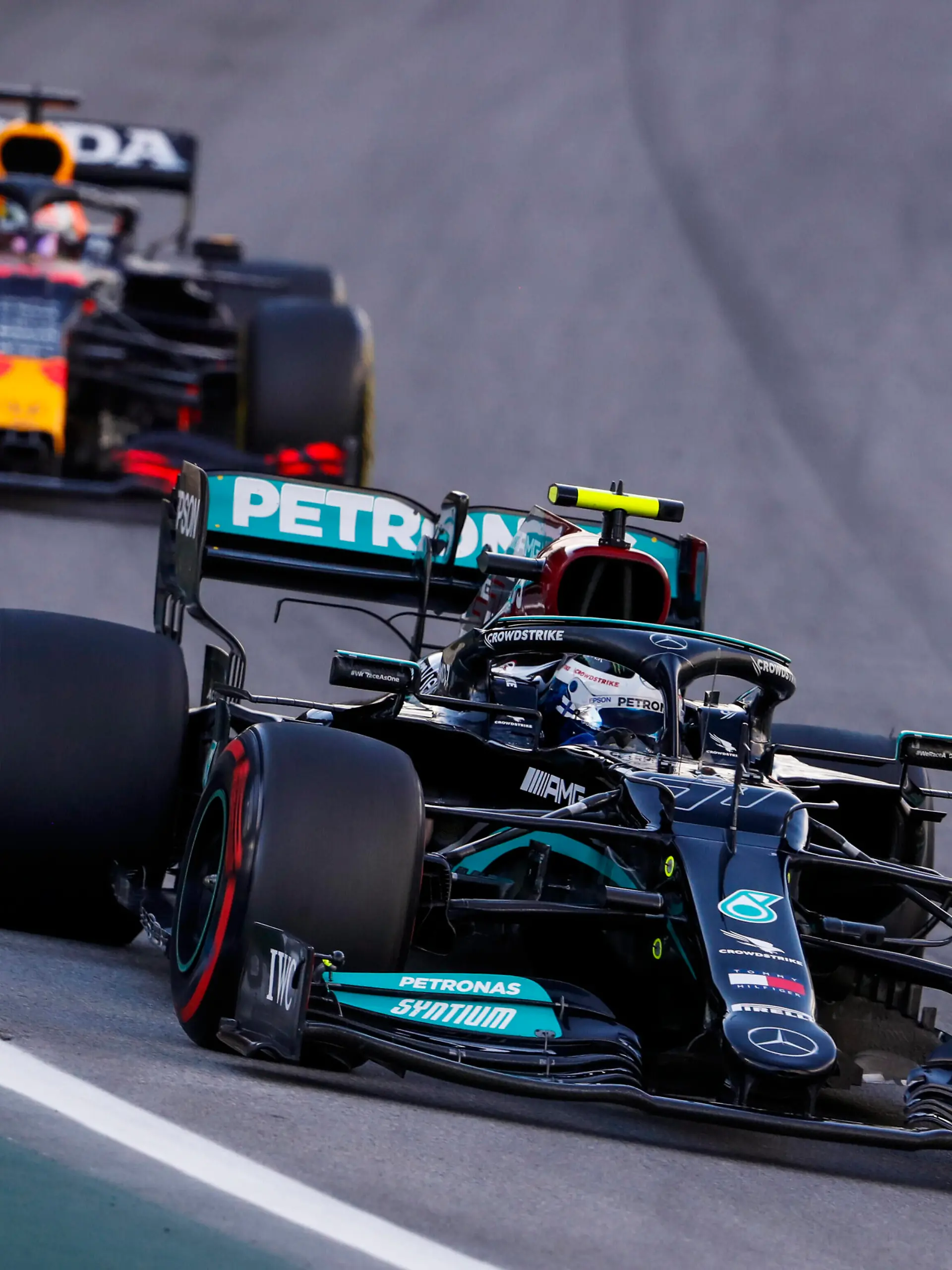 77 BOTTAS Valtteri fin, Mercedes AMG F1 GP W12 E Performance, action during the Sprint race of the Formula 1 Heineken Grande Premio De Sao Paulo 2021, Sao Paulo Grand Prix, 19th round of the 2021 FIA Formula One World Championship, WM, Weltmeisterschaft from November 12 to 14, 2021 on the Interlagos Circuit, in Sao Paulo, Brazil - F1 - SAO PAULO GRAND PRIX 2021 DPPI/Panoramic PUBLICATIONxNOTxINxFRAxITAxBEL 00121039__V2_9432.JPG_