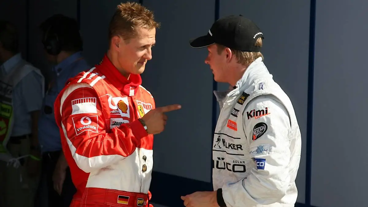09.09.2006 Monza, Italy,
Michael Schumacher (GER), Scuderia Ferrari and Kimi Raikkonen (FIN), Räikkönen, McLaren Mercedes - Formula 1 World Championship, Rd 15, Italian Grand Prix, Saturday Qualifying - www.xpb.cc, EMail: info@xpb.cc - copy of publication required for printed pictures. Every used picture is fee-liable. © Copyright: xpb.cc