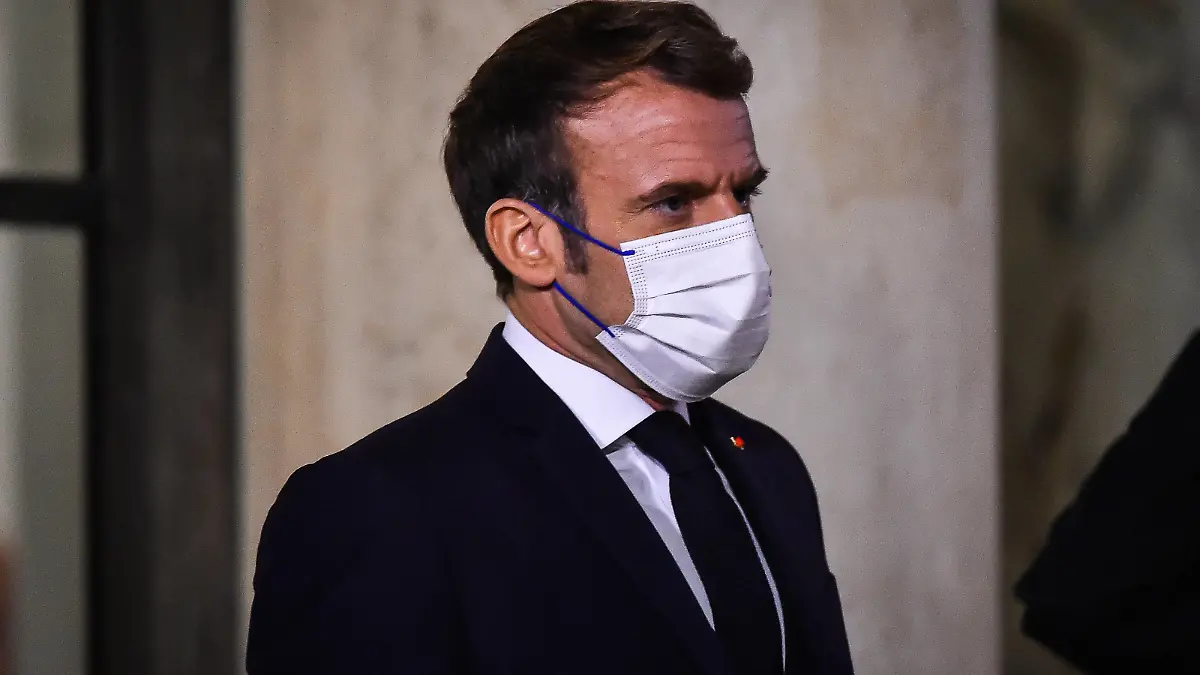  November 10, 2021, Paris, France, France: French President Emmanuel Macron welcomes Vice President of United States Kamala Harris at Elysee Palace on November 10, 2021 in Paris, France. Paris France - ZUMAm308 20211110_zsp_m308_005 Copyright: xMatthieuxMirvillex