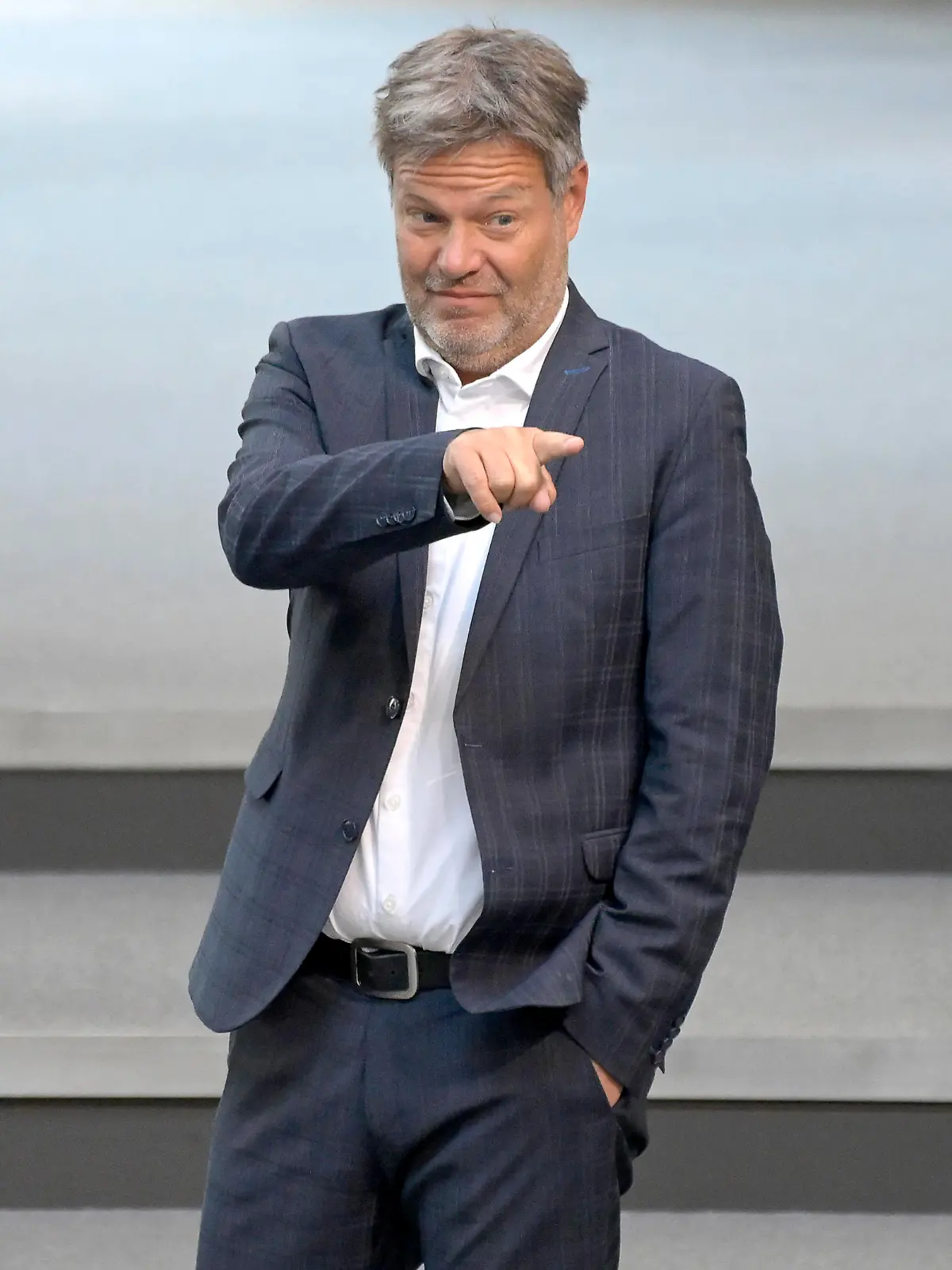 Robert Habeck in der 106. Sitzung des Deutschen Bundestages im Reichstagsgebäude. Berlin, 25.05..2023 *** Robert Habeck in the 106 session of the German Bundestag in the Reichstag building Berlin, 25 05 2023 Foto:xF.xKernx/xFuturexImage
